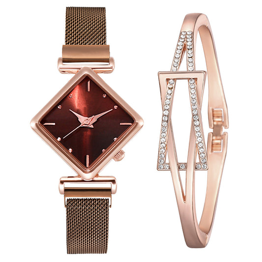 ins new women's square head fashion watch set alloy belt women's personality simple quartz watch in stock