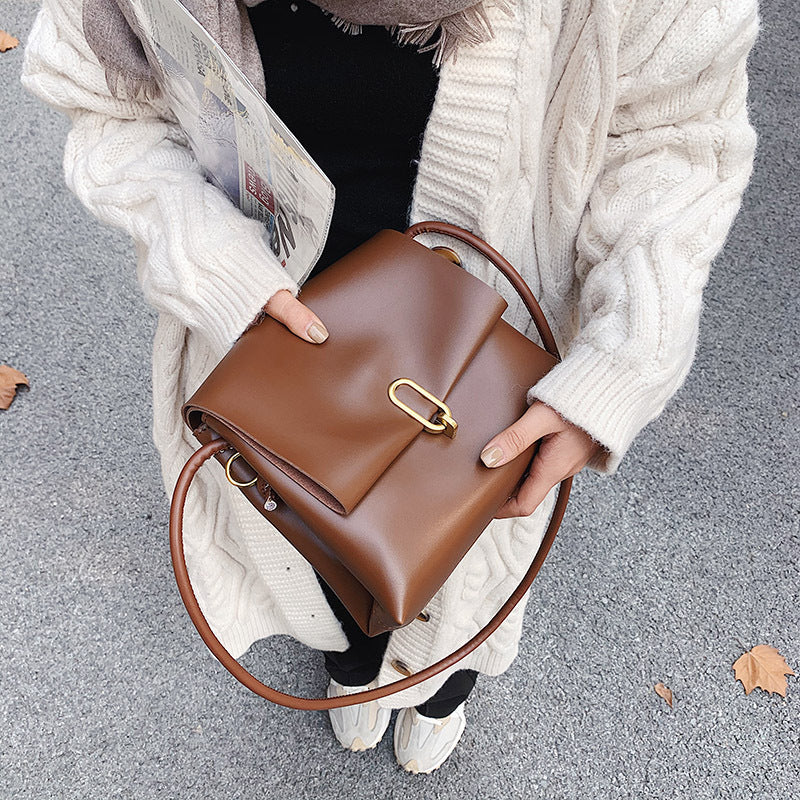 Niche design bag new trendy messenger bag autumn and winter fashion shoulder bag female small square bag