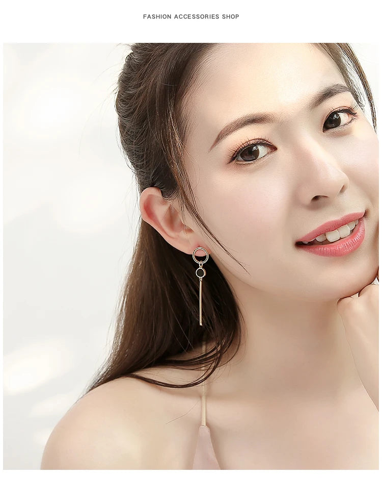 Korean Fashion Long Slope Geometric Asymmetry Rhinestone Circle Earrings New Acrylic Earring For Women Gift Party Wedding Brinco