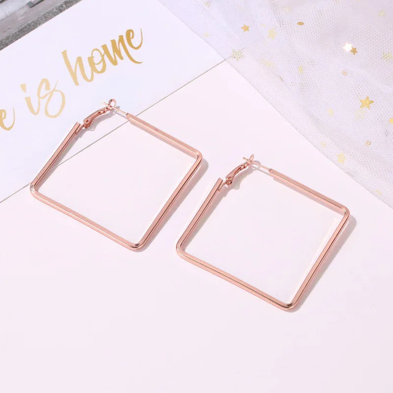 Hollow Big Square Hoop Earrings for Women Jewelry Minimalist Creative OL Statement Geometric Metal Rhombus Brincos Trendy Gift、