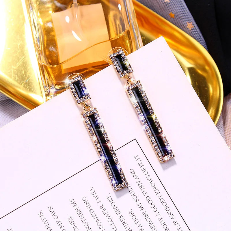 New Fashion Black Color Enamel Rectangle Drop Earrings for Women Geometric Inlay Rhinestone Long Ear Wedding Party Jewelry