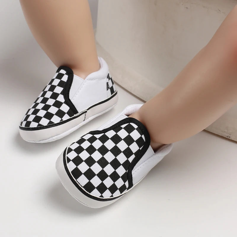 Classic checker first baby walker shoes for boys and girls soft soled cotton casual sport Prewalker baby crib shoes 0-18months