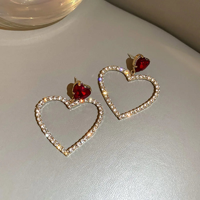 2024 Korean Fashion Jewelry Shining Rhinestone Hollow Heart Drop Earrings for Women Girls Vintage Red Crystal Earrings