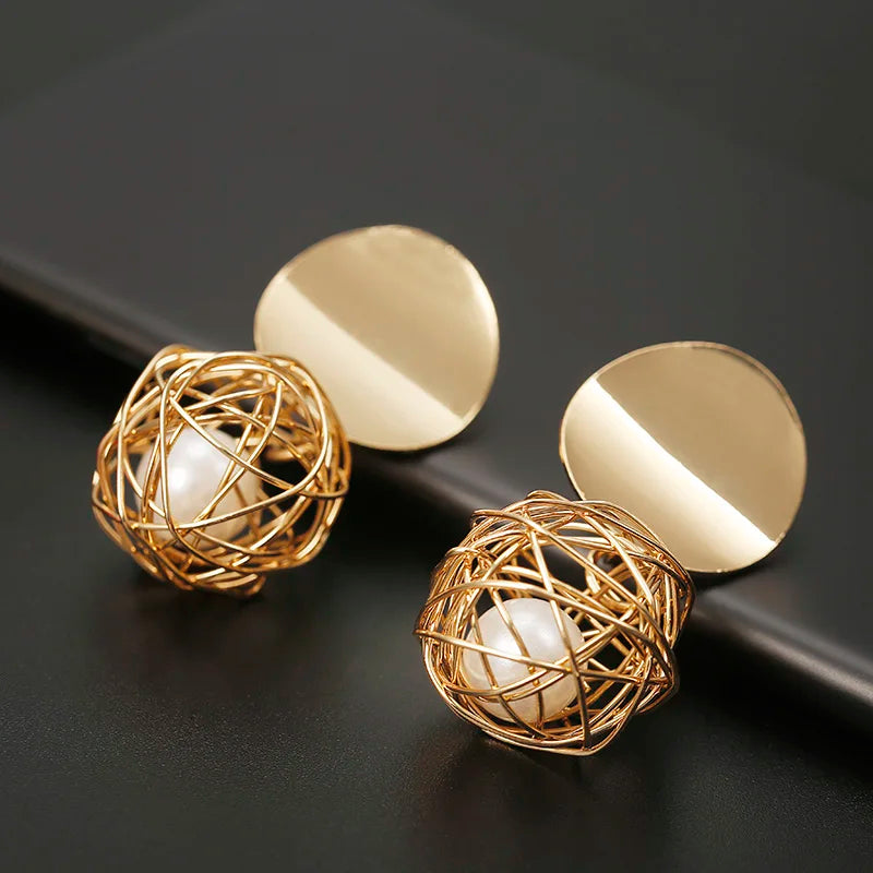 Luxury Golden Metal Drop Earrings 2024 Women Fashionable Big Trendy Round Circle Ear Dangle Party Personality Vintage Jewelry