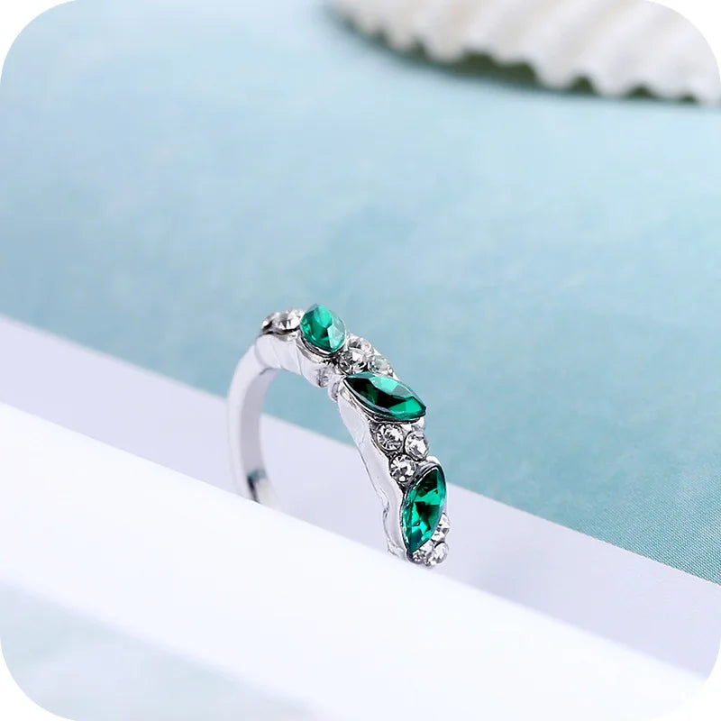 Retro Sense Ring Sweet Shiny Green Rhinestone Ring Index Finger Tail Ring Decoration Wedding Jewelry Birthday Gift For Women