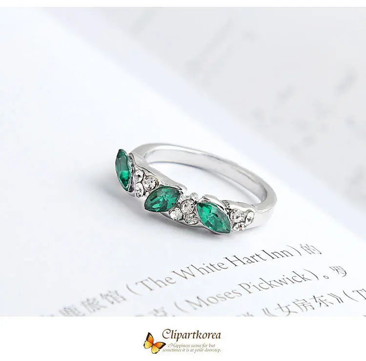 Retro Sense Ring Sweet Shiny Green Rhinestone Ring Index Finger Tail Ring Decoration Wedding Jewelry Birthday Gift For Women