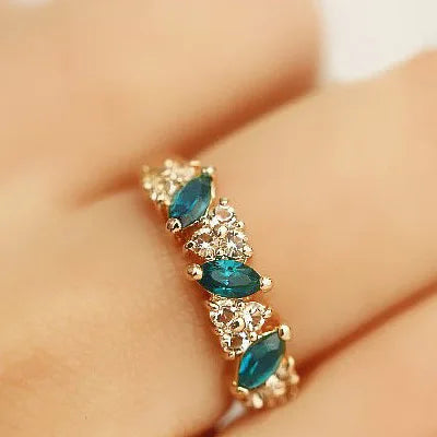 Retro Sense Ring Sweet Shiny Green Rhinestone Ring Index Finger Tail Ring Decoration Wedding Jewelry Birthday Gift For Women