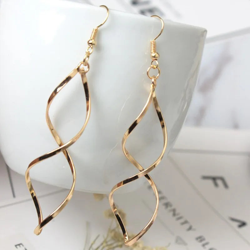 Korean Style Minimalist Spiral Wave Curve Earrings For Women Gift Ear Fashion Wedding  Jewelry