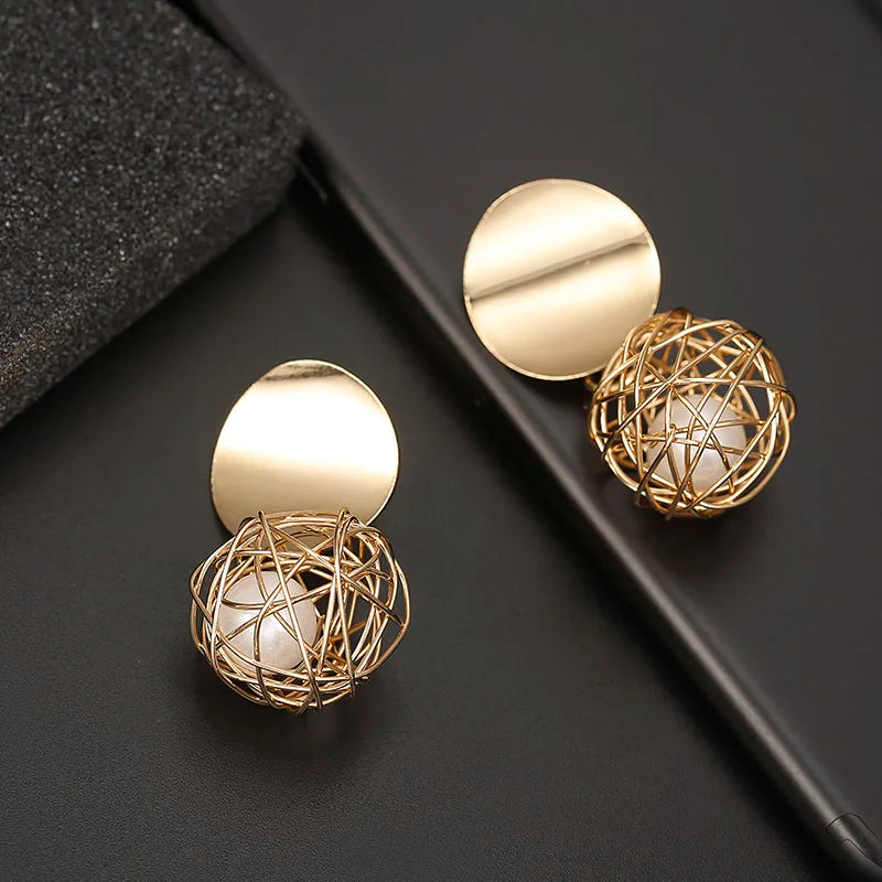 Luxury Golden Metal Drop Earrings 2024 Women Fashionable Big Trendy Round Circle Ear Dangle Party Personality Vintage Jewelry