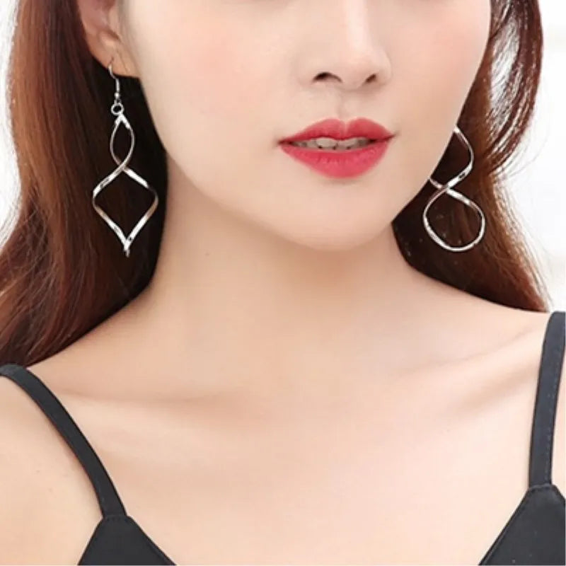 Korean Style Minimalist Spiral Wave Curve Earrings For Women Gift Ear Fashion Wedding  Jewelry