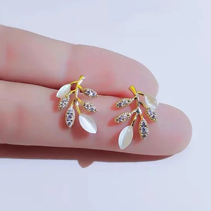 Exquisite Flower Zircon Stud Earrings For Women Leaves Geometric Rhinestone Earring Girl Party Birthday Christmas Jewelry Gifts