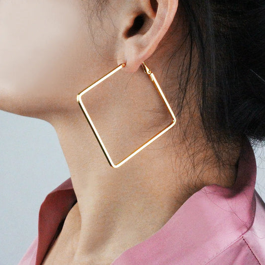 Hollow Big Square Hoop Earrings for Women Jewelry Minimalist Creative OL Statement Geometric Metal Rhombus Brincos Trendy Gift、