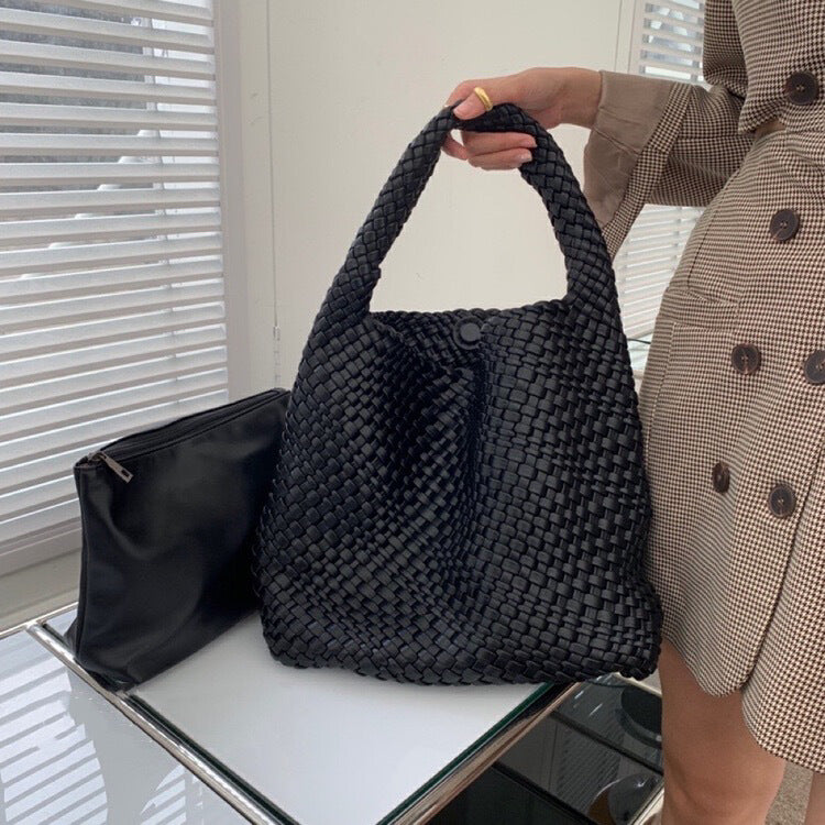 New high-end hand-woven bag large-capacity shoulder tote bag underarm bag bucket bag mother-and-child bag trend