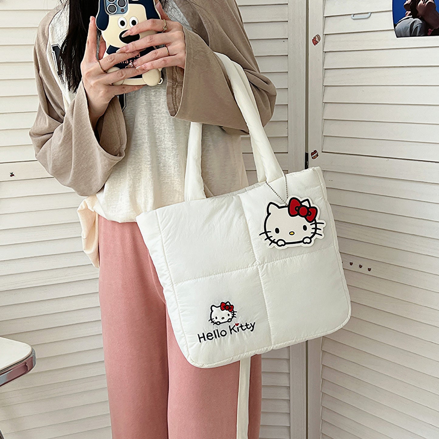 Genuine Sanrio down cloth new handbag cosmetic bag toiletries bag hand lunch box bag snack bag mommy bag