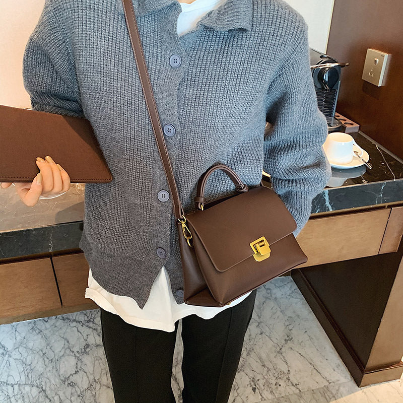 New trendy autumn and winter messenger bag simple tote bag female large capacity female bag single shoulder big bag