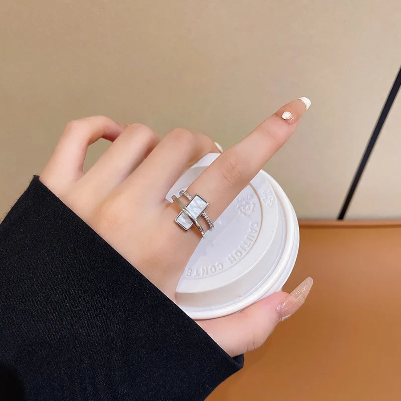 New Fashion Trend Unique Design Elegant Delicate Retro Simple Camellia Open End Adjustable Ring Women Jewelry Party Premium Gift