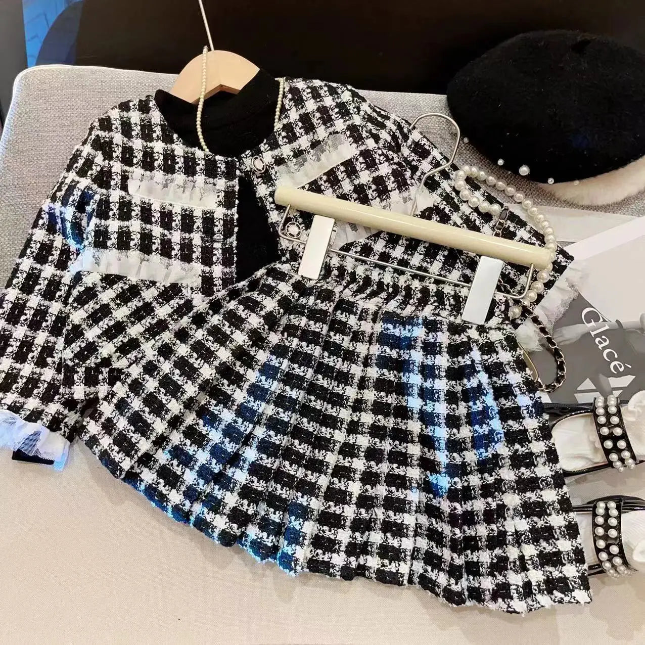 New Girls Set 2024 Autumn Baby Checkered Top Coat Short Skirt Sweet and Gentle Two Piece Set