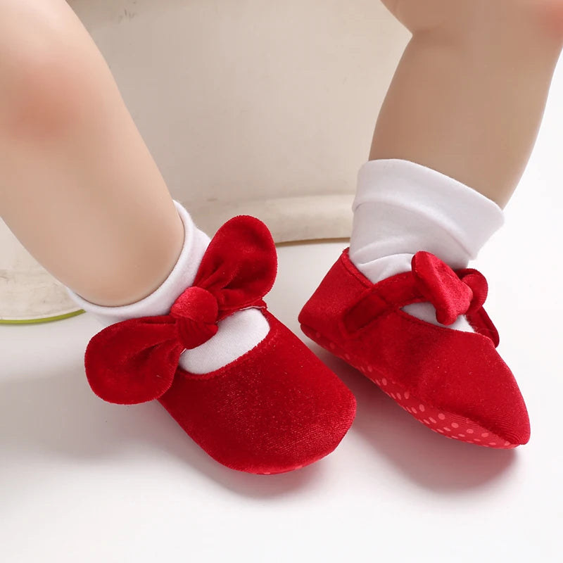 Spring and Autumn Girl Baby Shoes Classic Fashion Red Theme Cute Bow Princess Shoes Rubber Sole Anti slip Comfortable Walking Sh