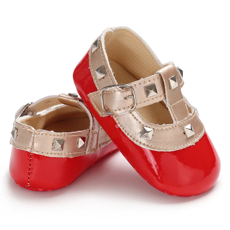 Spring and Autumn Girl Baby Shoes Classic Fashion Red Theme Cute Bow Princess Shoes Rubber Sole Anti slip Comfortable Walking Sh