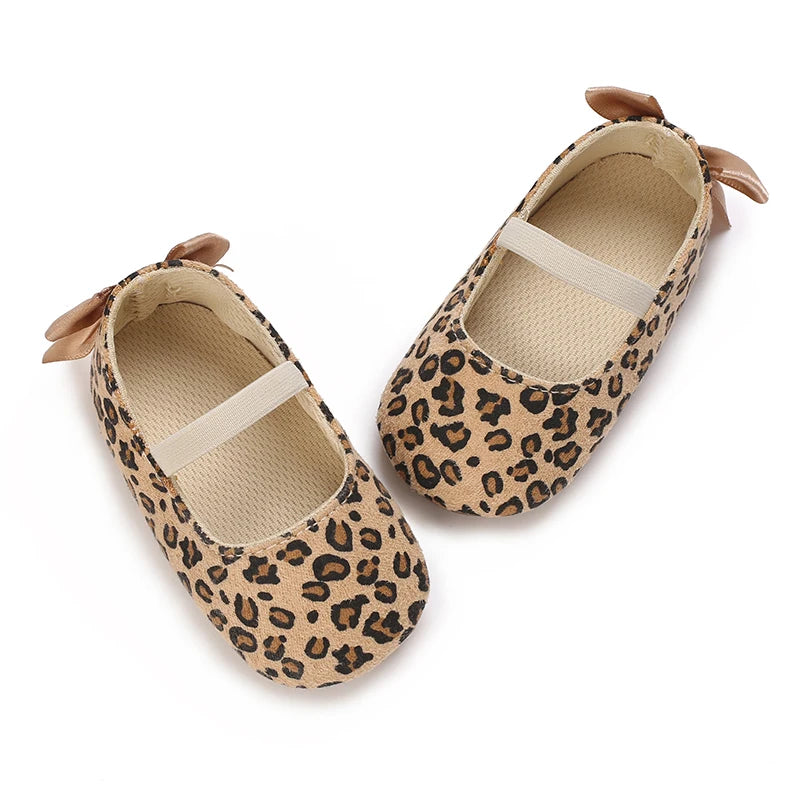 Baby Shoes Spring and Autumn Girl Baby Fashionable, Soft, Comfortable, Sweet Princess Shoes Rubber soles, Non slip Walking Shoes