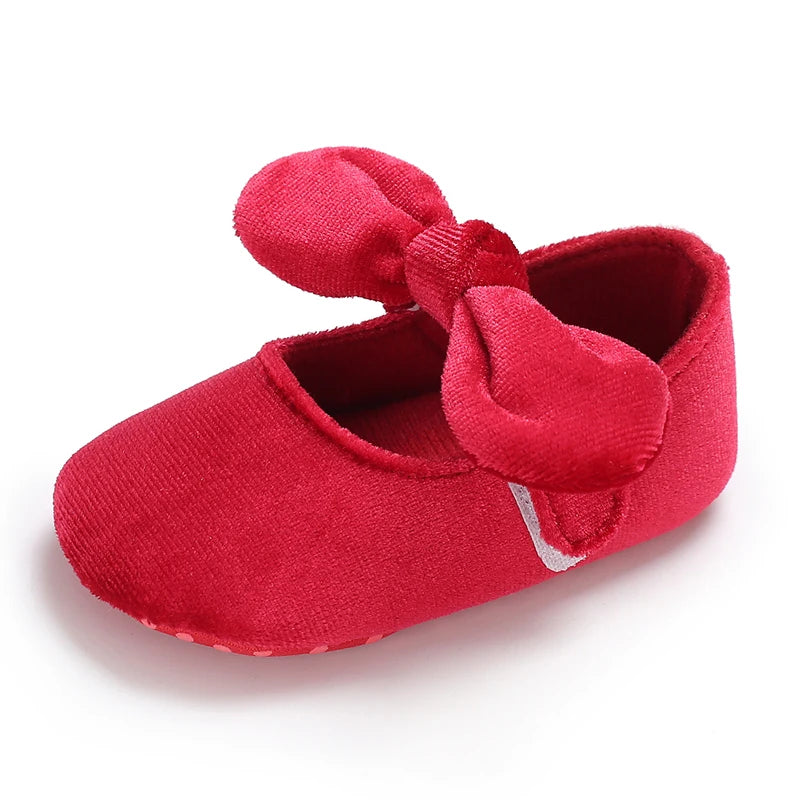 Spring and Autumn Girl Baby Shoes Classic Fashion Red Theme Cute Bow Princess Shoes Rubber Sole Anti slip Comfortable Walking Sh