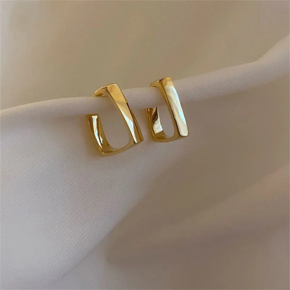 2024 New Simple Geometric U-Shaped Earrings For Women Fashionable Gold Color Irregular Earrings Trendy Jewelry Accessories