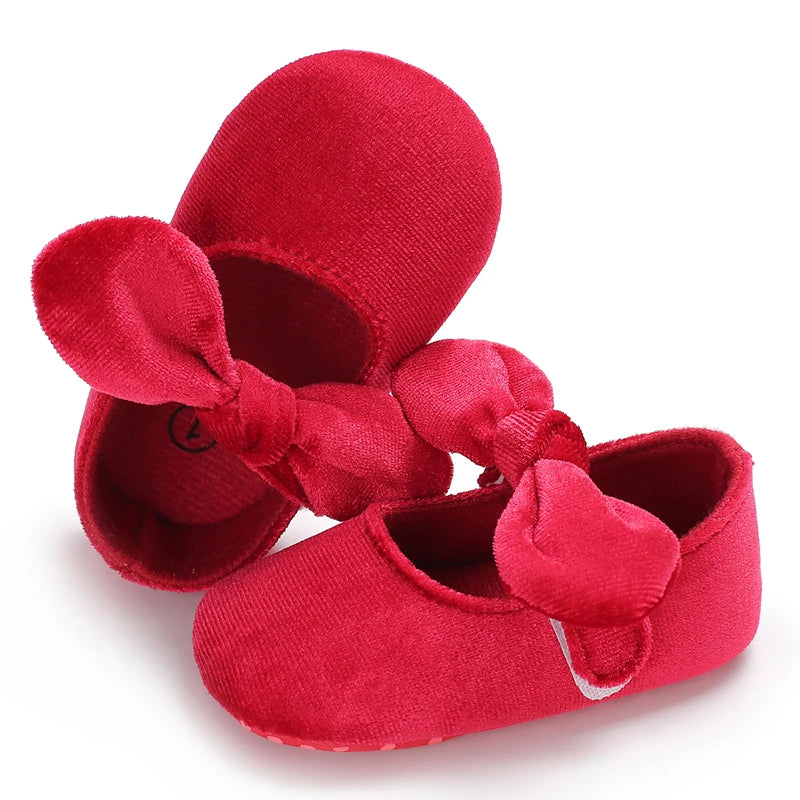 Spring and Autumn Girl Baby Shoes Classic Fashion Red Theme Cute Bow Princess Shoes Rubber Sole Anti slip Comfortable Walking Sh