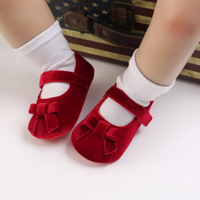 Spring and Autumn Girl Baby Shoes Classic Fashion Red Theme Cute Bow Princess Shoes Rubber Sole Anti slip Comfortable Walking Sh