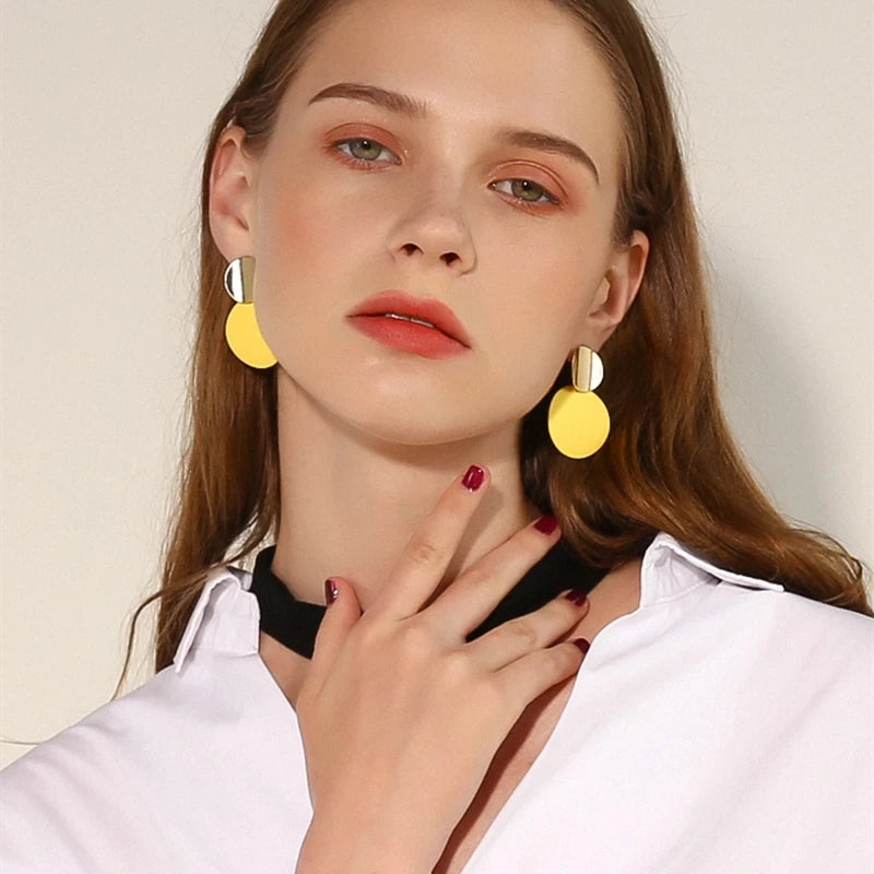 Luxury Golden Metal Drop Earrings 2024 Women Fashionable Big Trendy Round Circle Ear Dangle Party Personality Vintage Jewelry