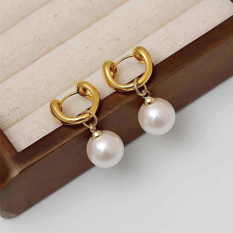 2024 New Cute Pearl Studs Hoop Earrings for Women Silver Color Eardrop Minimalist Tiny Huggies Hoops Wedding Fashion Jewelry