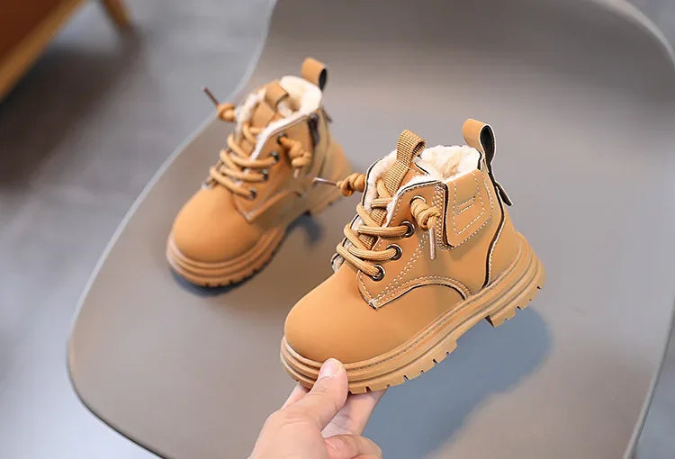 New Children's Fashion Boots Winter Thickened Boys Girls' Anti Slip Warm Leather Boots Side Zipper Solid Color Kids Casual Shoes