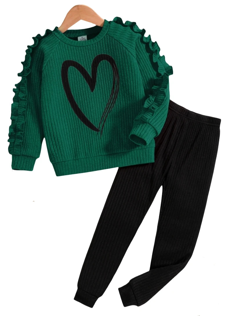 2-piece Spring/Fall Girls Fashion heart-shaped printed crew-neck long sleeve top - green + black knitted pants suit