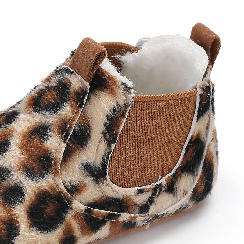 0-18M Newborn Baby Shoes Female Baby Cute Leopard Pattern Sports Shoes Sandals Soft Sole Comfortable Walking Shoes