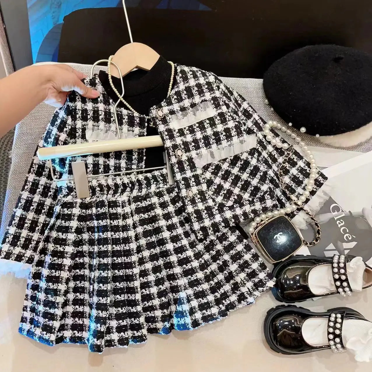 New Girls Set 2024 Autumn Baby Checkered Top Coat Short Skirt Sweet and Gentle Two Piece Set