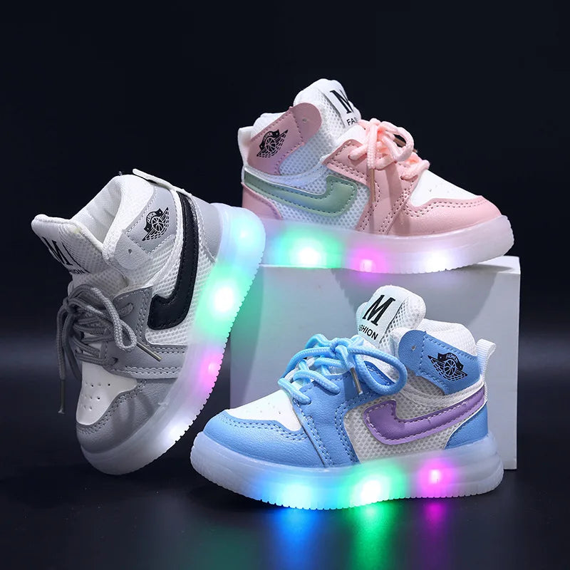 2024 Kids Hot Selling Four Season Girls Boys Sneaker Children Casual LED Luminous Sport Shoes Winter Light Up Shoes