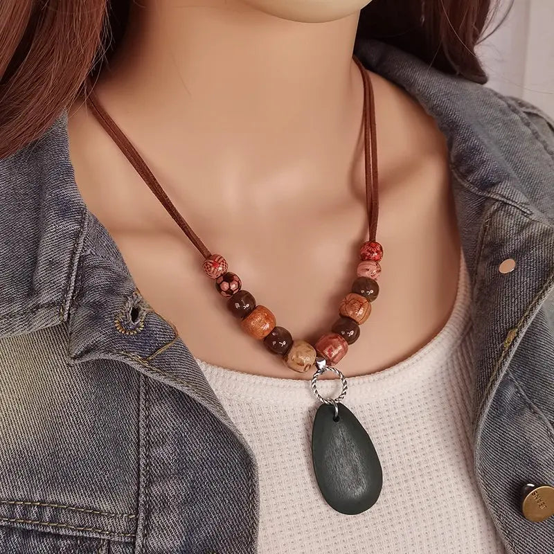 Vintage Ethnic Totem Beads Women's Necklace Handmade Wood Beaded Water Drop Pendants Necklace for Women Daily Wear Jewelry