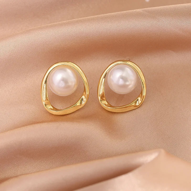 Imitation Pearl Earring for Women Gold Color Round Stud Earrings Korean Delicate Irregular Design Unusual 2023 Fashion Jewelry