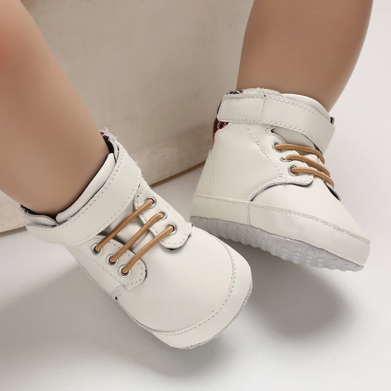 Spring and Autumn Baby Shoes Fashion Classic White PU High Top Sports Shoes Soft Sole Comfortable Casual Walking Shoes