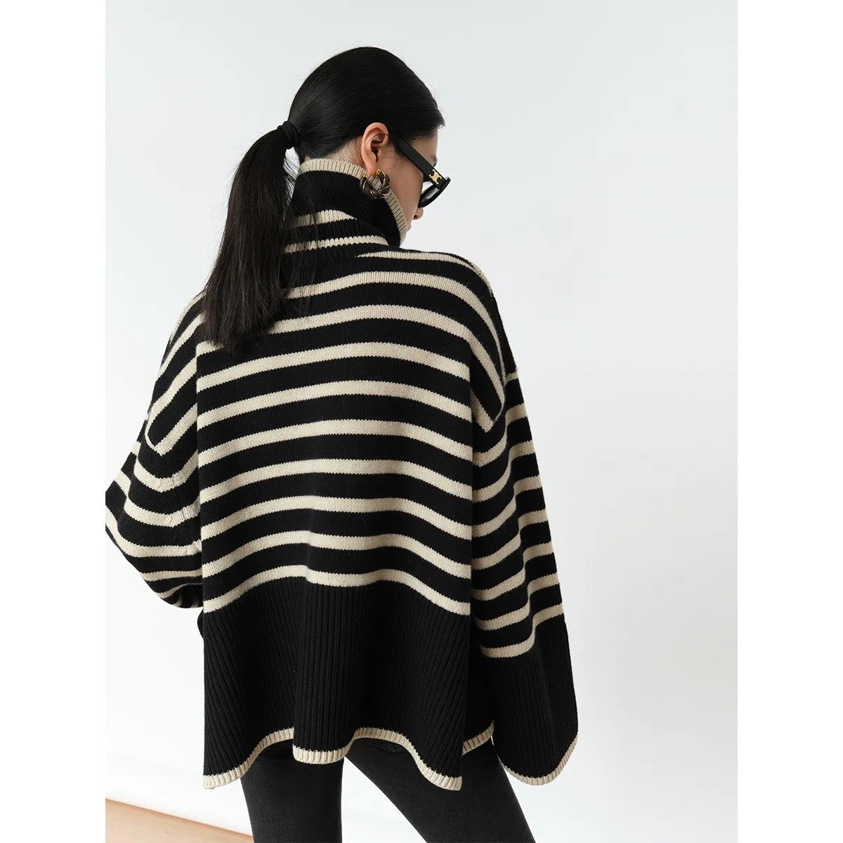 Women's Striped Turtleneck Sweater2023New Autumn and Winter Loose Design Niche Knitwear Pullover Coat