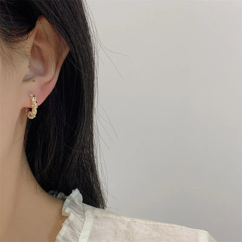 2024 Korean New Simple Temperament Circle Pearl Earrings Fashion Small Versatile Earrings Women's Jewelry