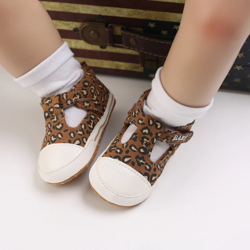 0-18M Newborn Baby Shoes Female Baby Cute Leopard Pattern Sports Shoes Sandals Soft Sole Comfortable Walking Shoes