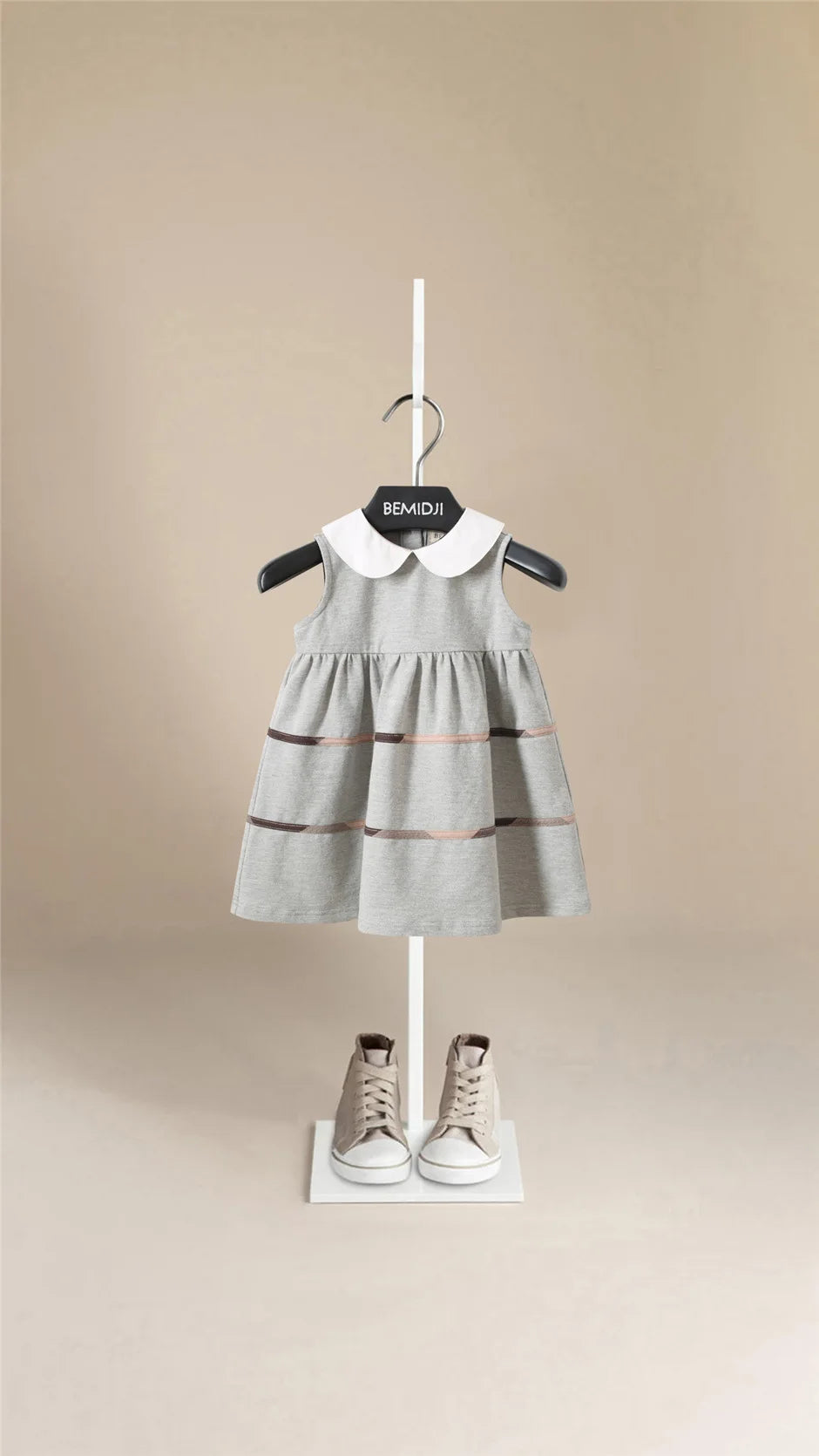 Summer Casual Fashion Turndown Collar Baby Girls Dresses Kids Sleeveless Plaid British Style  A-line Princess Dresses for Girls