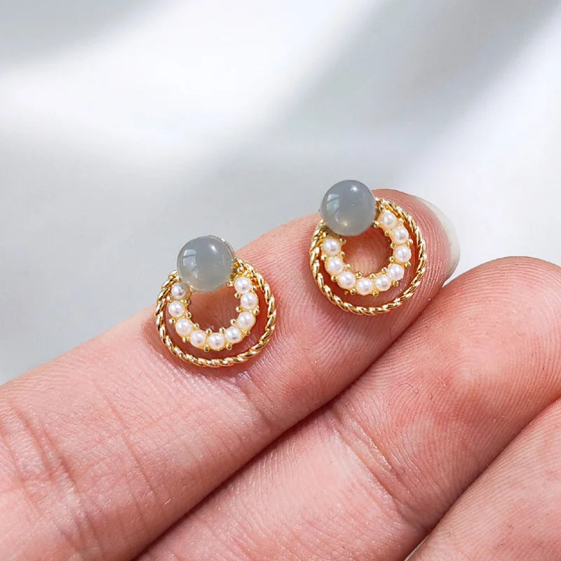 2024 New Small Round Earrings for Women Korean Fashion Sweet Imitaiton Pearl Circles Tiny Stud Earrings Geometry Ear Jewelry