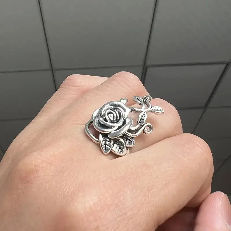 2024 Fashion Trendsetters Japanese and Korean Personalized Rings Simple Retro Rose Exaggerated Atmospheric Ring Jewelry