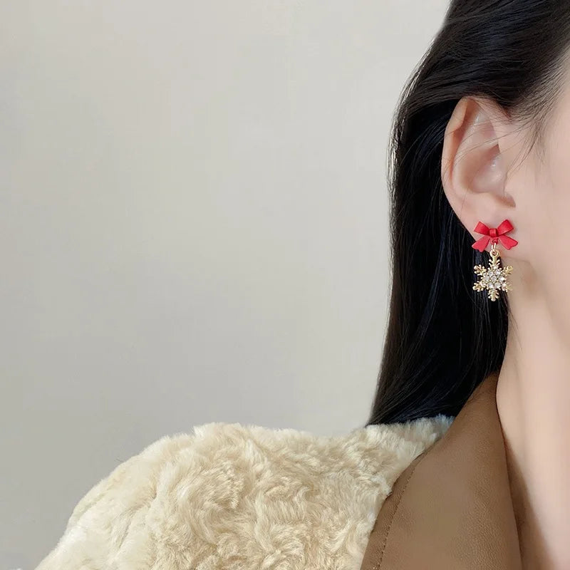 Cute Crystal Snowflake Drop Earrings for Women Party Sweet Jewelry Black Red Bow Knot Dangle Earrings Girls Sweet Accessories