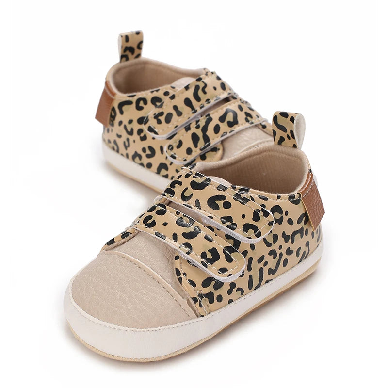 0-18M Newborn Baby Shoes Female Baby Cute Leopard Pattern Sports Shoes Sandals Soft Sole Comfortable Walking Shoes