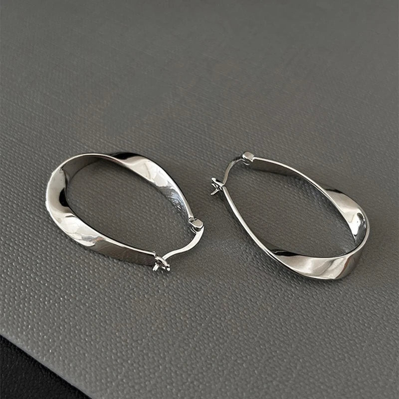 925 Sterling Silver Geometric Twisted Arc Mobius Strip Hoop Earrings for Women Fine Jewelry Minimalist Accessories