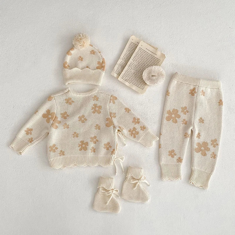 Autumn new 0-3 year old baby clothing, baby boys and girls jacquard monk coat+knitted pants+hat+socks 4 sets