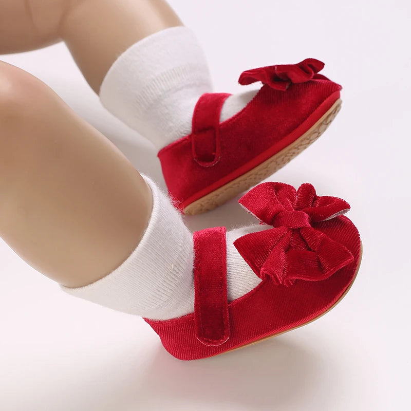 Spring and Autumn Girl Baby Shoes Classic Fashion Red Theme Cute Bow Princess Shoes Rubber Sole Anti slip Comfortable Walking Sh