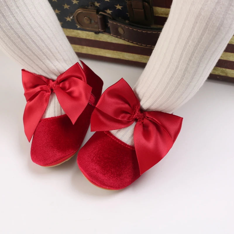 Spring and Autumn Girl Baby Shoes Classic Fashion Red Theme Cute Bow Princess Shoes Rubber Sole Anti slip Comfortable Walking Sh